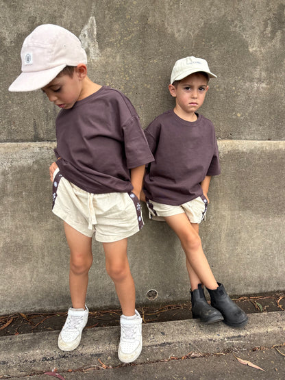 ESSENTIALS KIDS TEE | Chocolate